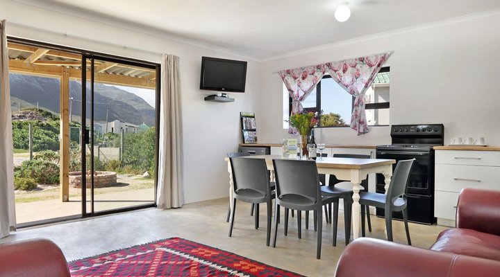 The Beach Cottage Betty's Bay 