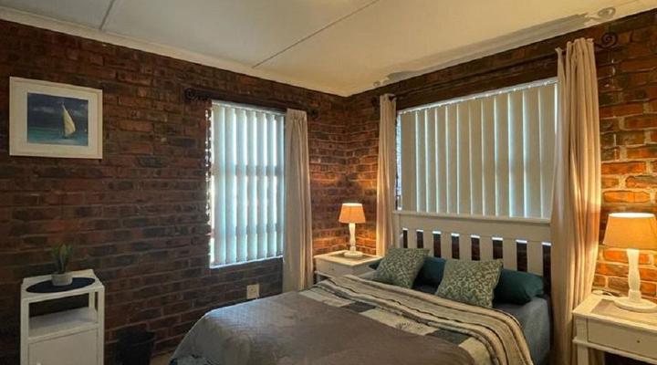 Adri's Self-catering Jeffreys Bay