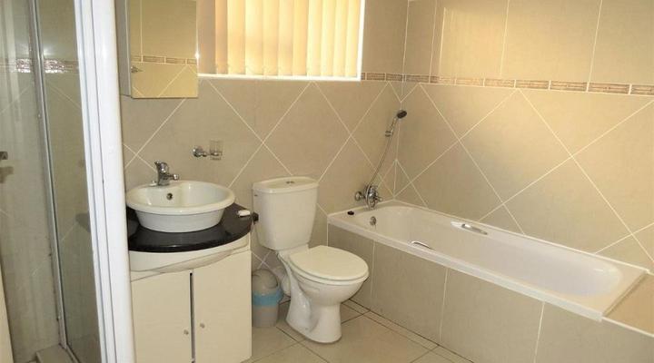 9 Aqua Surf Manaba Beach