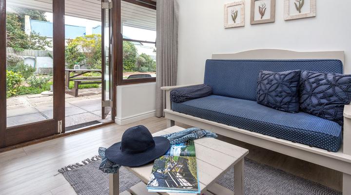 Sixteen Guesthouse on Main