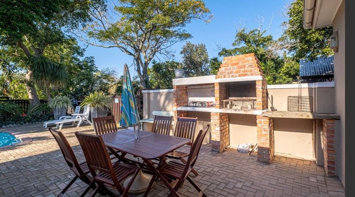 Paradise in the City - Cottage One