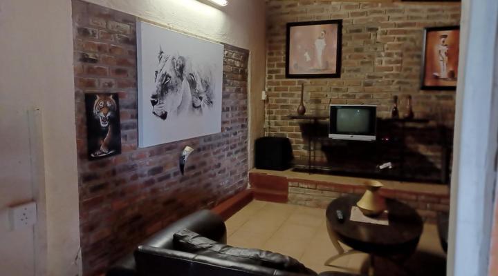 Khaya Langa Guest House & Contractors Accommodation