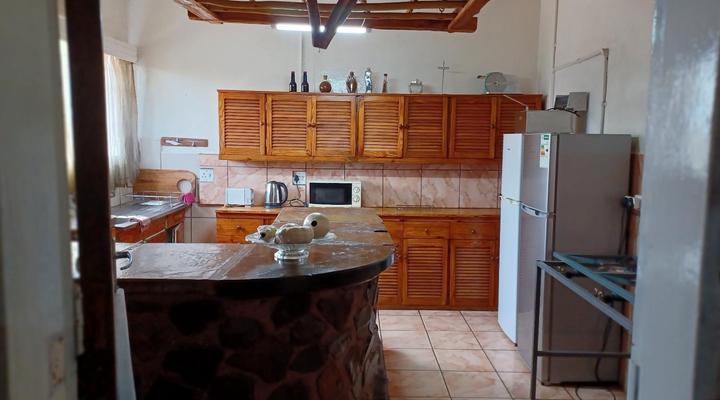 Khaya Langa Guest House & Contractors Accommodation