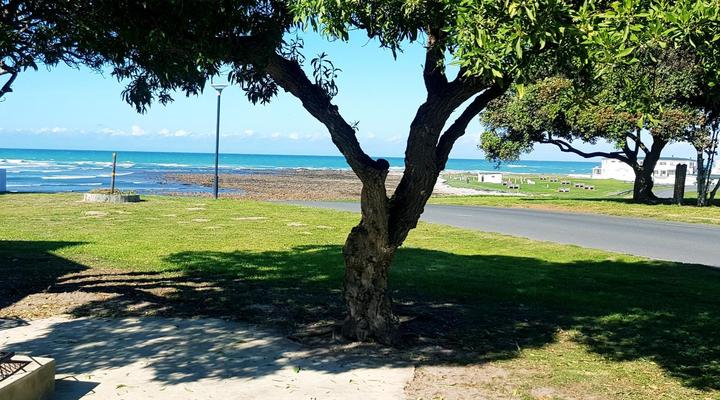 4 On Hoffman Seaview