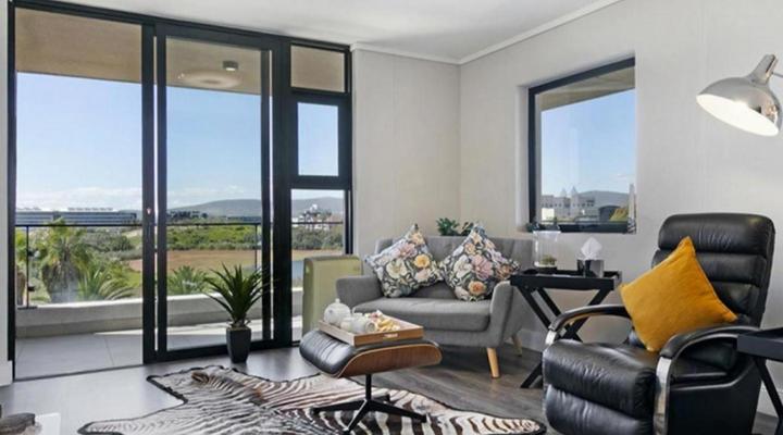 Waters Edge 220 by AirAgents