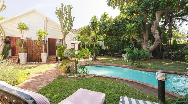 Africa Beach Bed & Breakfast