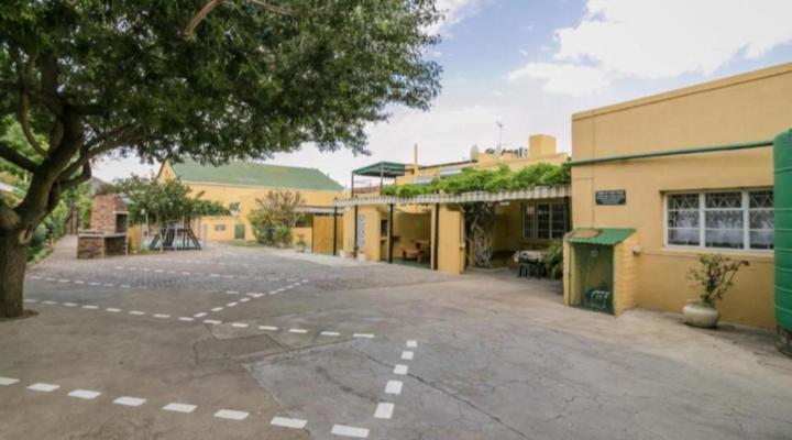 Profcon Country Cottages