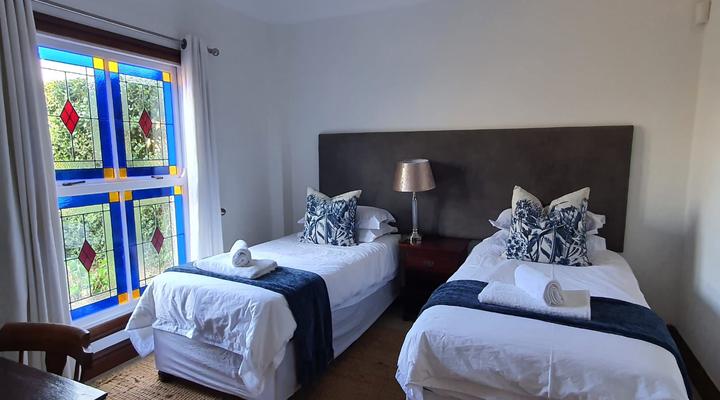 Two Rawdons Country Estate