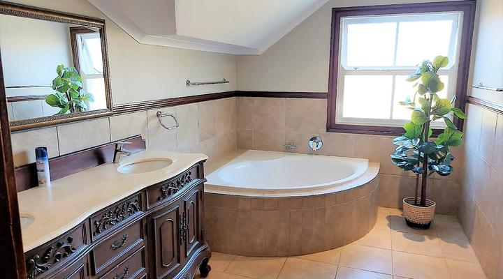 Three Rawdons Country Estate