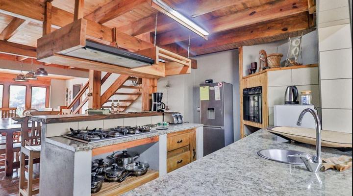 Adventure Bush House II