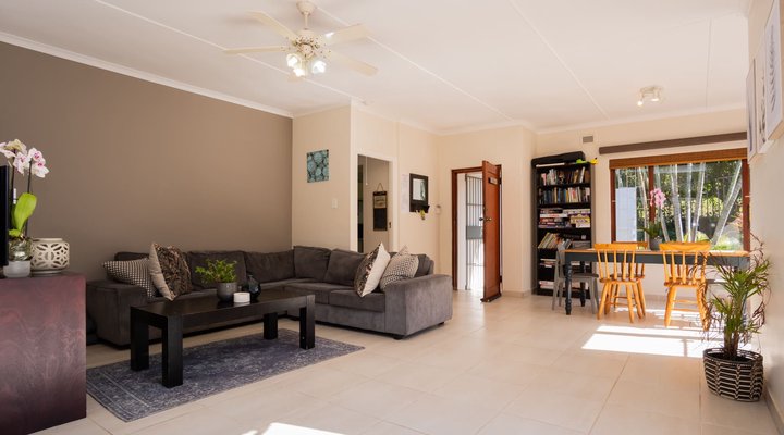 The Doll House, 16 Palm Drive