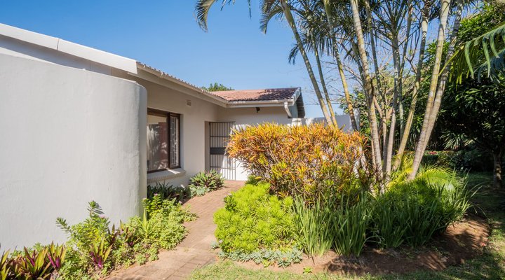 The Doll House, 16 Palm Drive