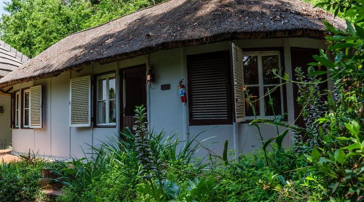 Pleasant Places By Sanaandi