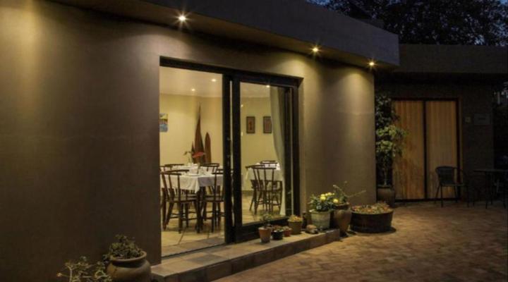 Lalapanzi Guest Lodge