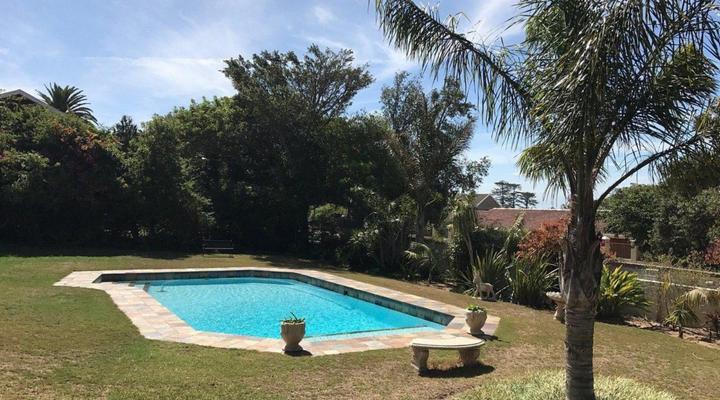 Lalapanzi Guest Lodge