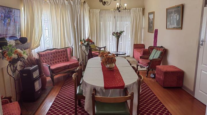 Sibahlenomhlambi Guest House
