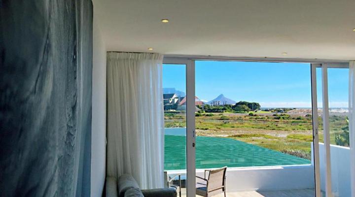 Peach on Beach Boutique Guesthouse