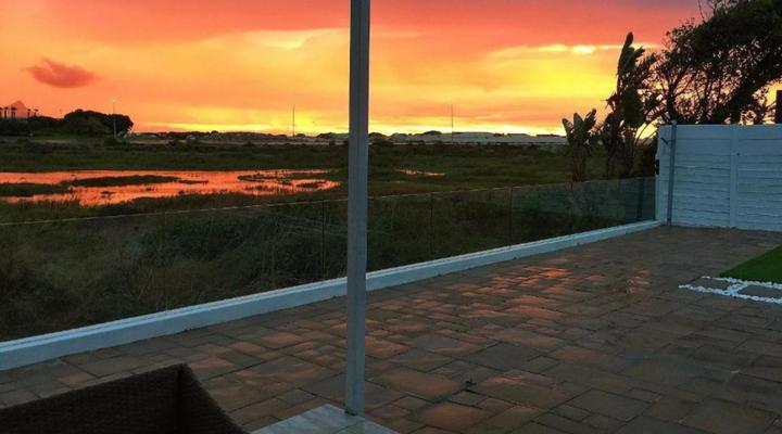 Peach on Beach Boutique Guesthouse