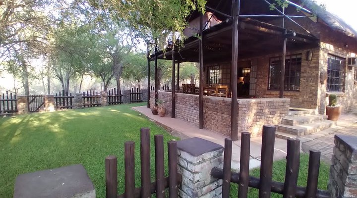 Absolute Safari Guest Lodge