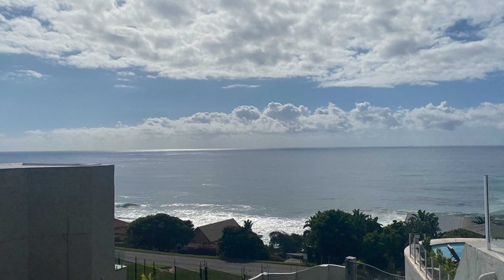 C’est La Vie Beach House