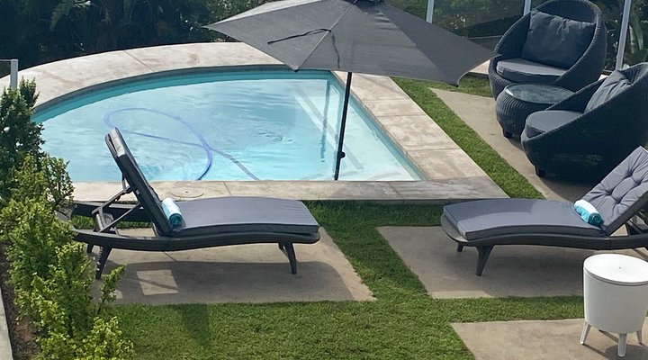 C’est La Vie Beach House