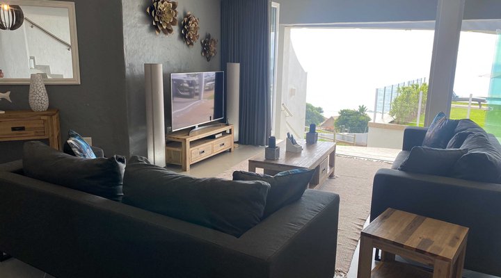 C’est La Vie Beach House
