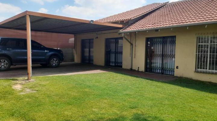 The Rose Self Catering Apartments