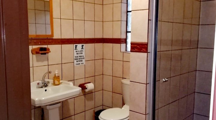 Absolute Safari Guest Lodge