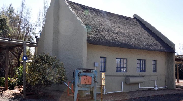 Blou Windpomp Guest Lodge