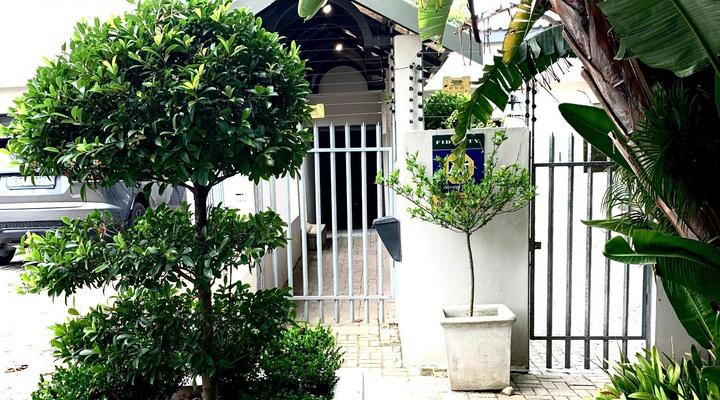 96 Meent Guest House