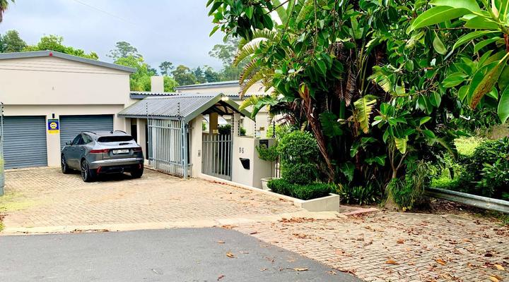 96 Meent Guest House