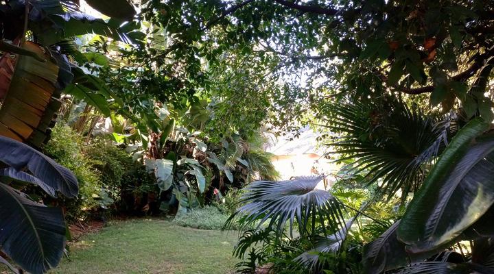 Tropicana Lodge & Function Venue