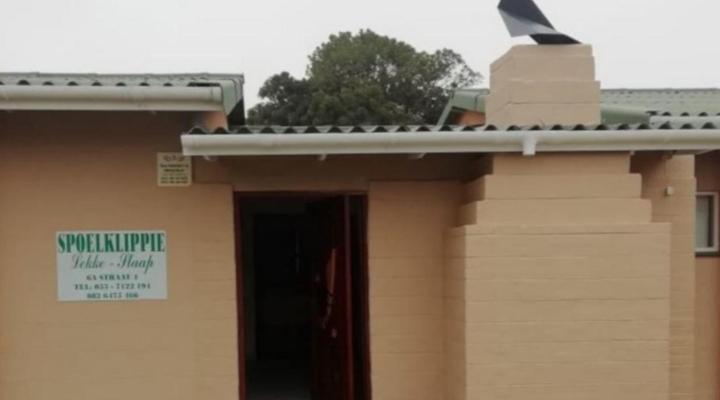 Spoelklippie Guesthouse (Whole house & Whole Flat)