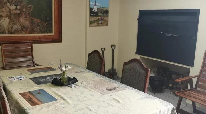 Spoelklippie Guesthouse (Whole house & Whole Flat)