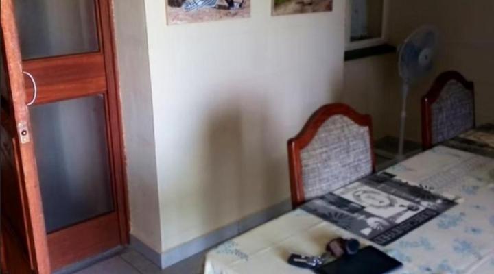 Spoelklippie Guesthouse (Whole house & Whole Flat)