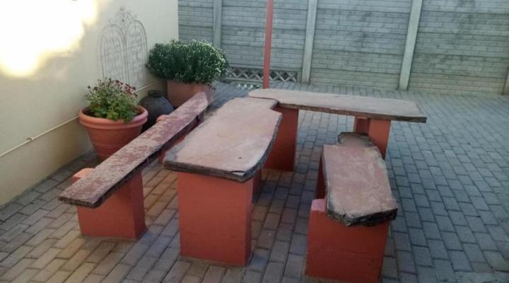 La Rochelle Guest House