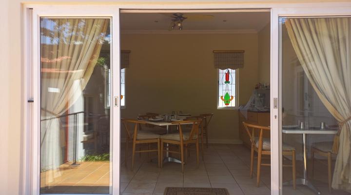 Liza's Cottage Guesthouse