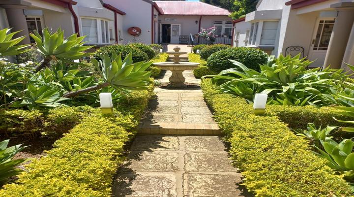 Liza's Cottage Guesthouse