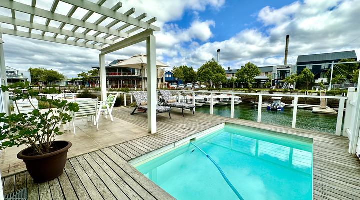 Waterways on Thesen Islands