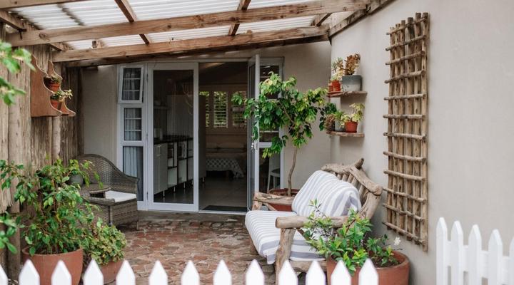 Pebbles Beach Cottage