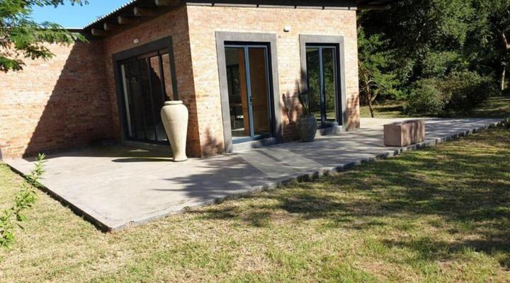 Crocodile Sands River Lodge