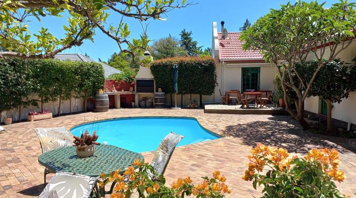 Wine Route 44 Guesthouse