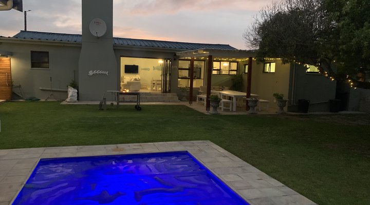 Struisbaai Beach House 