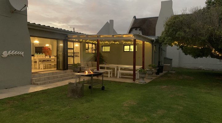 Struisbaai Beach House 