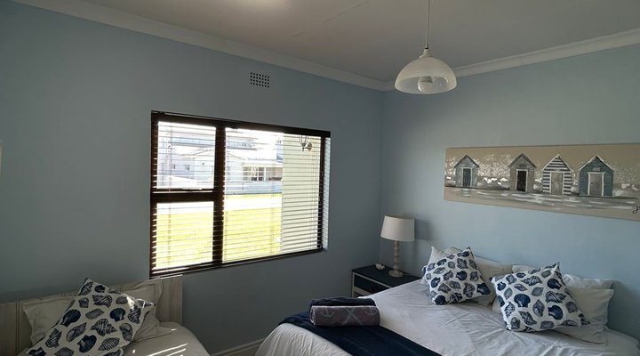 Struisbaai Beach House 