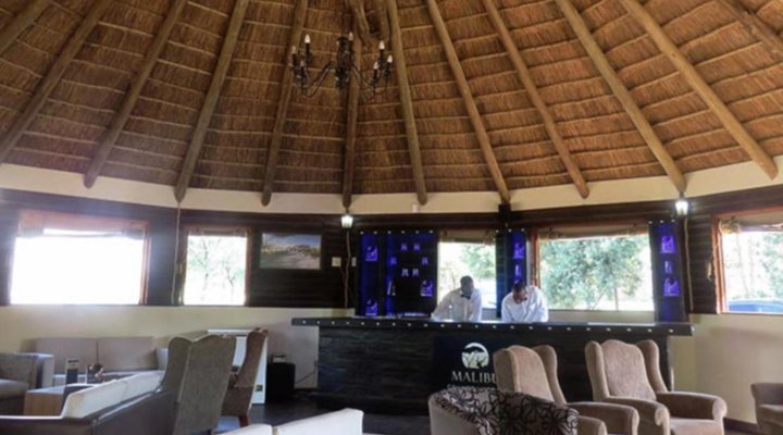 Malibu Country Lodge
