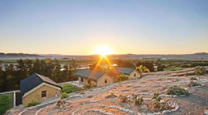 Frontier River Resort