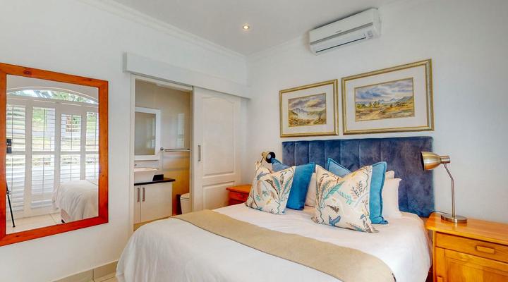 Rose Cottage in Caribbean Estate