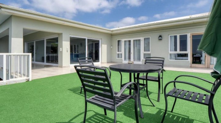 Gemmell Place by HostAgents