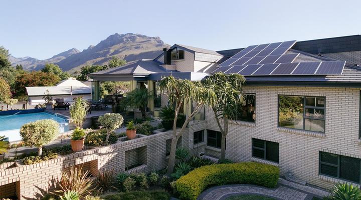 Trengove Manor by HostAgents